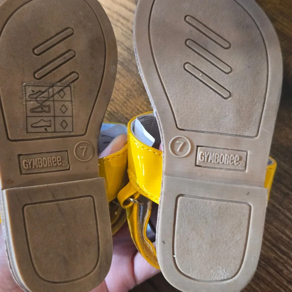 Gymboree Girls Yellow Patent Butterfly‎ Sandals Ankle Strap Shoes Size 7
